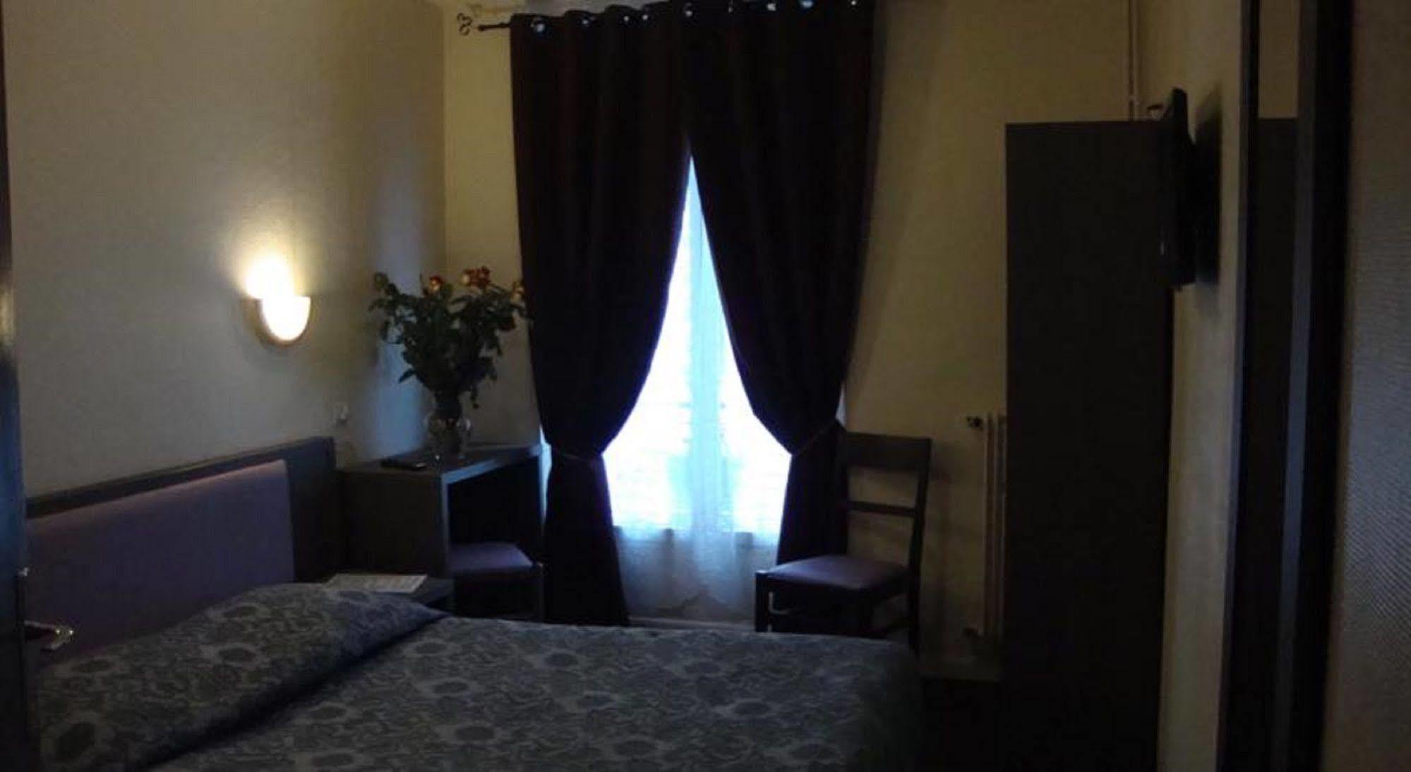 Hotel Belfort Párizs Kültér fotó